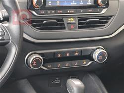 نيسان ألتيما